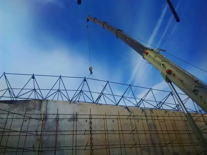 原平食堂网架结构工程